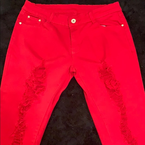Red jeans - Picture 2 of 3